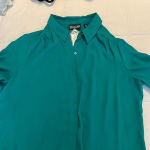 NWT - Teal blouse with black tie at neck that is removable